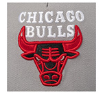 Бейсболка MITCHELL NESS арт. HP13208-CBUBKGY Chicago Bulls NBA (серый / черный)