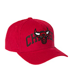 Бейсболка MITCHELL NESS арт. HP14518-CBURED1 Chicago Bulls NBA (красный)