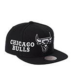 Бейсболка MITCHELL NESS арт. HS12818-CBUBLCK Chicago Bulls NBA (черный)