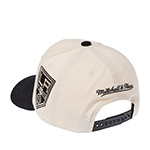 Бейсболка MITCHELL NESS арт. HP16267-LAKOFWH Los Angeles Kings NHL (кремовый / черный)