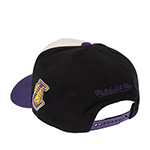 Бейсболка MITCHELL NESS арт. HP15010-LALOFWH Los Angeles Lakers NBA (кремовый / фиолетовый)